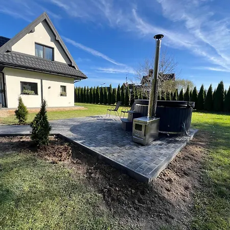 Perla Bialki Z Jacuzzi Chalet *