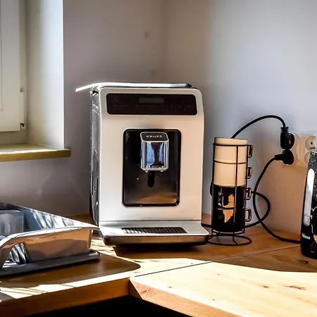 Perla Bialki Z Jacuzzi *