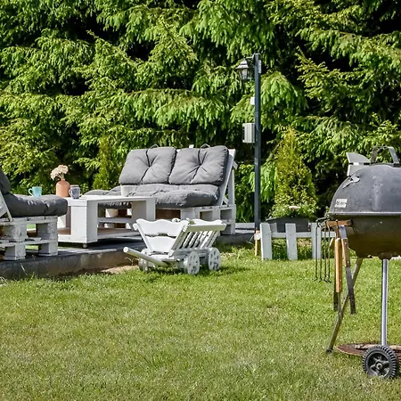 Perla Bialki Z Jacuzzi