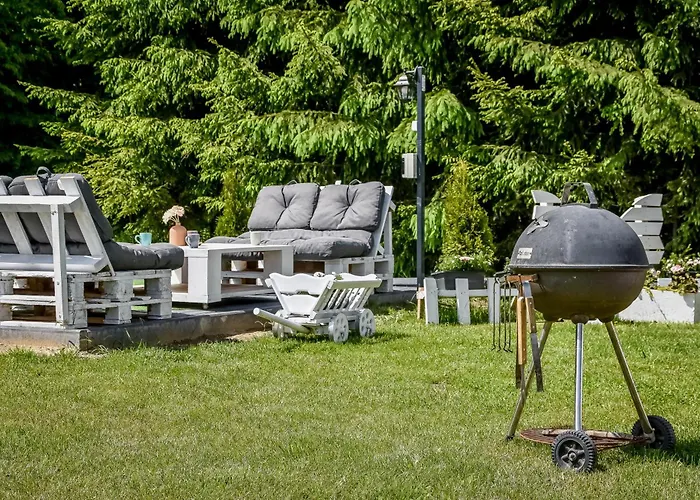 Perla Bialki Z Jacuzzi